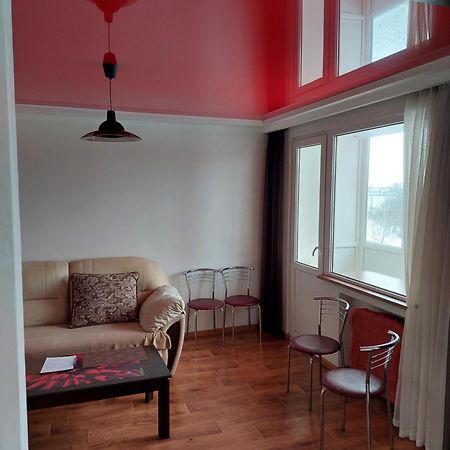 Apartment On Pribuzhskaya 2 Khmelʼnytsʼkyy Bagian luar foto